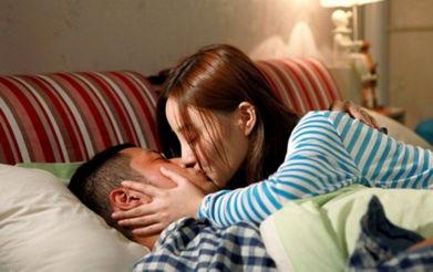 中日韩床戏吻戏合集视频